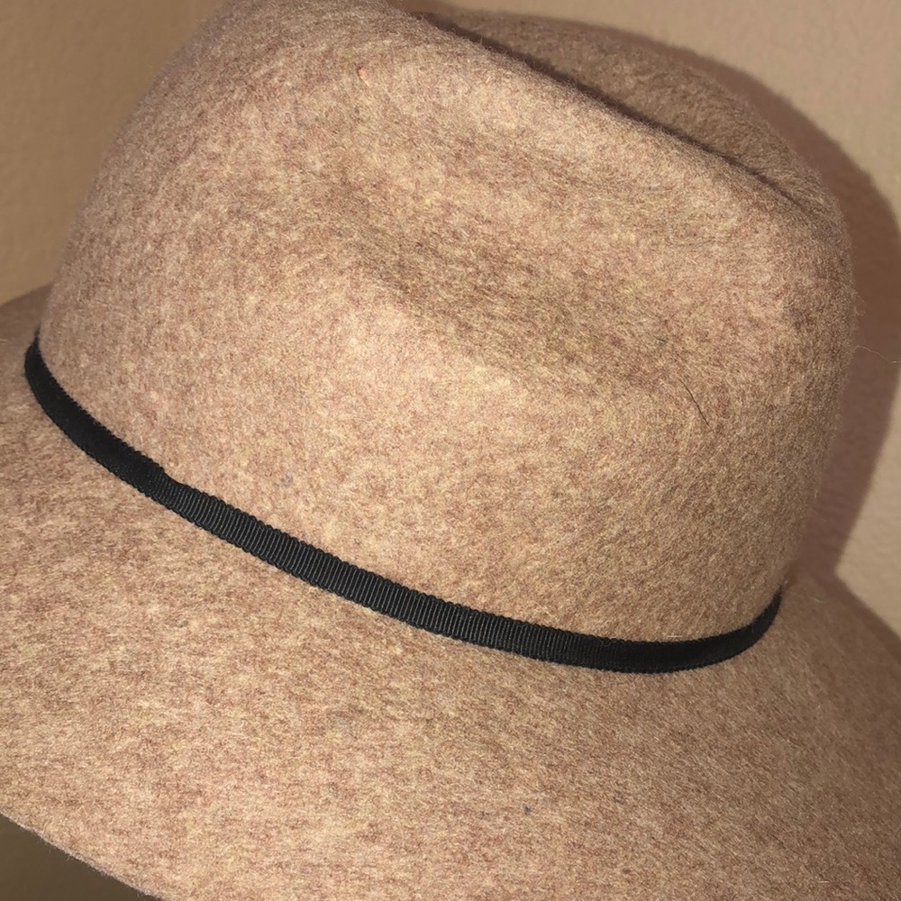 Hat - Picture 2 of 8